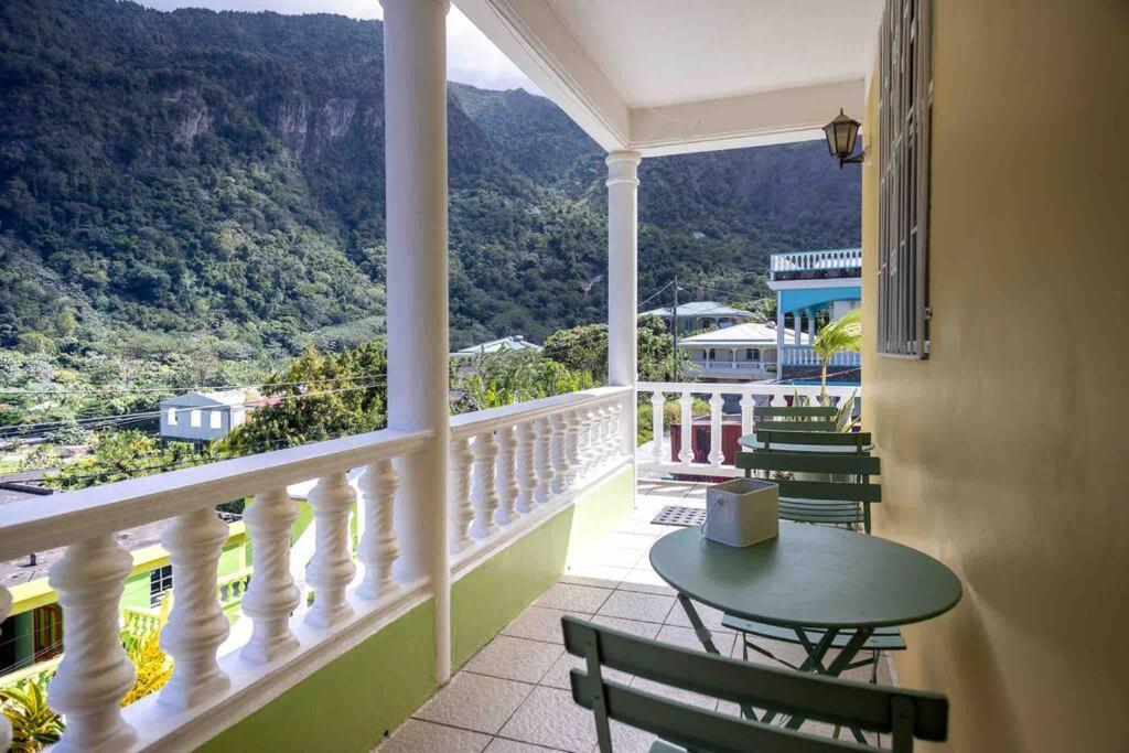 Rosehill Heights Modern 4 Bedroom Vacation Rental Soufriere Exterior photo